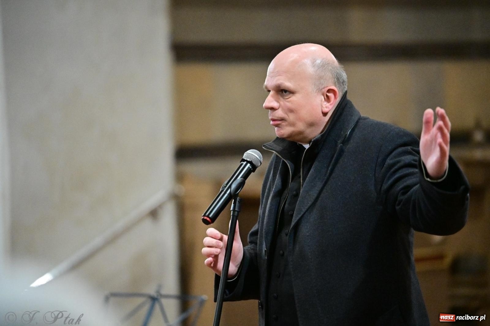 Zdjęcie w galerii na portalu naszraciborz.pl: Koncert kolęd i pastorałek w farnym – muzyczna uczta w Raciborzu wiadomości z regionu