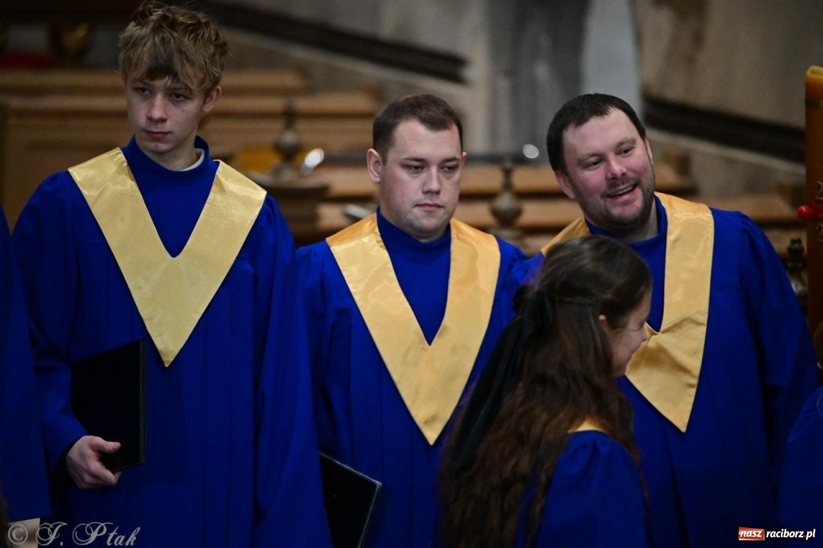 Zdjęcie w galerii na portalu naszraciborz.pl: Koncert kolęd i pastorałek w farnym – muzyczna uczta w Raciborzu wiadomości z regionu