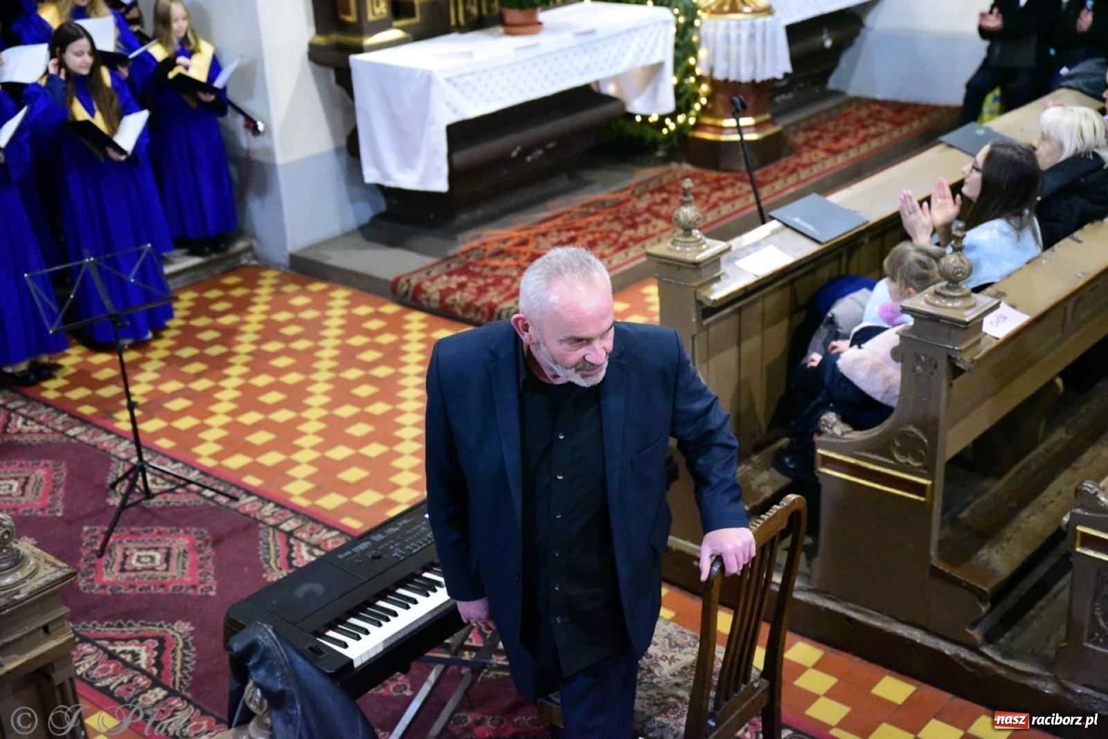 Zdjęcie w galerii na portalu naszraciborz.pl: Koncert kolęd i pastorałek w farnym – muzyczna uczta w Raciborzu wiadomości z regionu