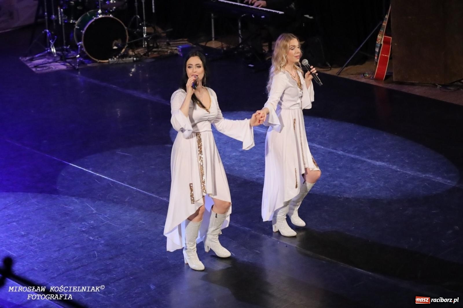 Zdjęcie w galerii na portalu naszraciborz.pl: Tłumy na widowisku Mamma Mia w Raciborskim Centrum Kultury! wiadomości z regionu