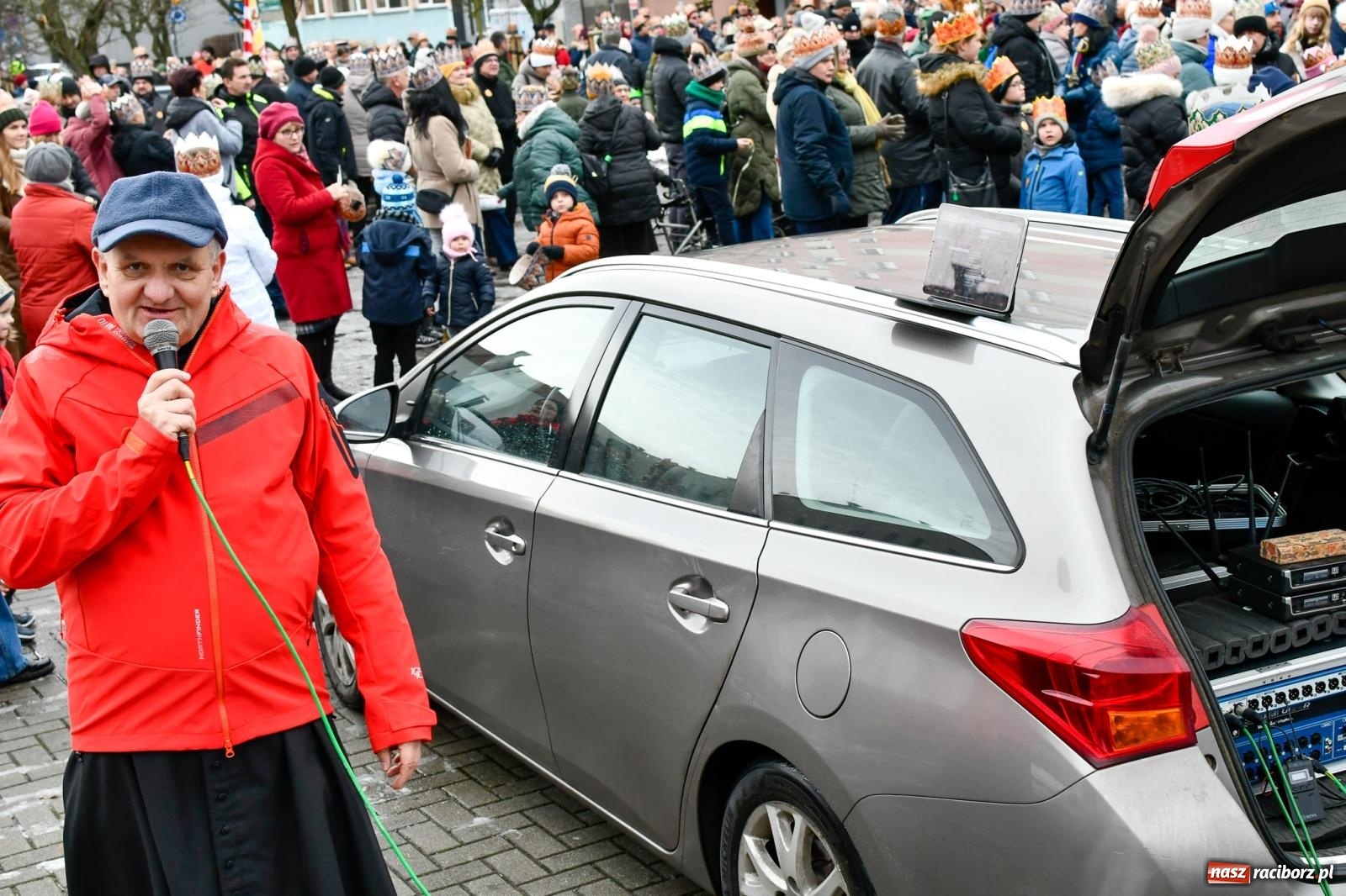 Zdjęcie w galerii na portalu naszraciborz.pl: Raciborski Orszak Trzech Króli przeszedł ulicami miasta [FOTO i WIDEO] wiadomości z regionu