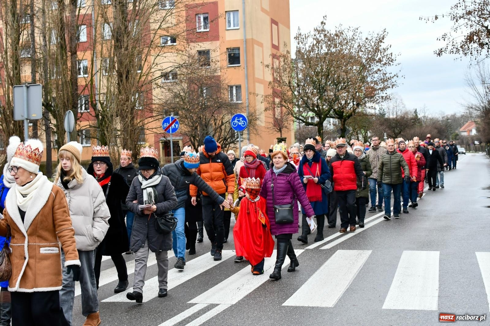 Zdjęcie w galerii na portalu naszraciborz.pl: Raciborski Orszak Trzech Króli przeszedł ulicami miasta [FOTO i WIDEO] wiadomości z regionu