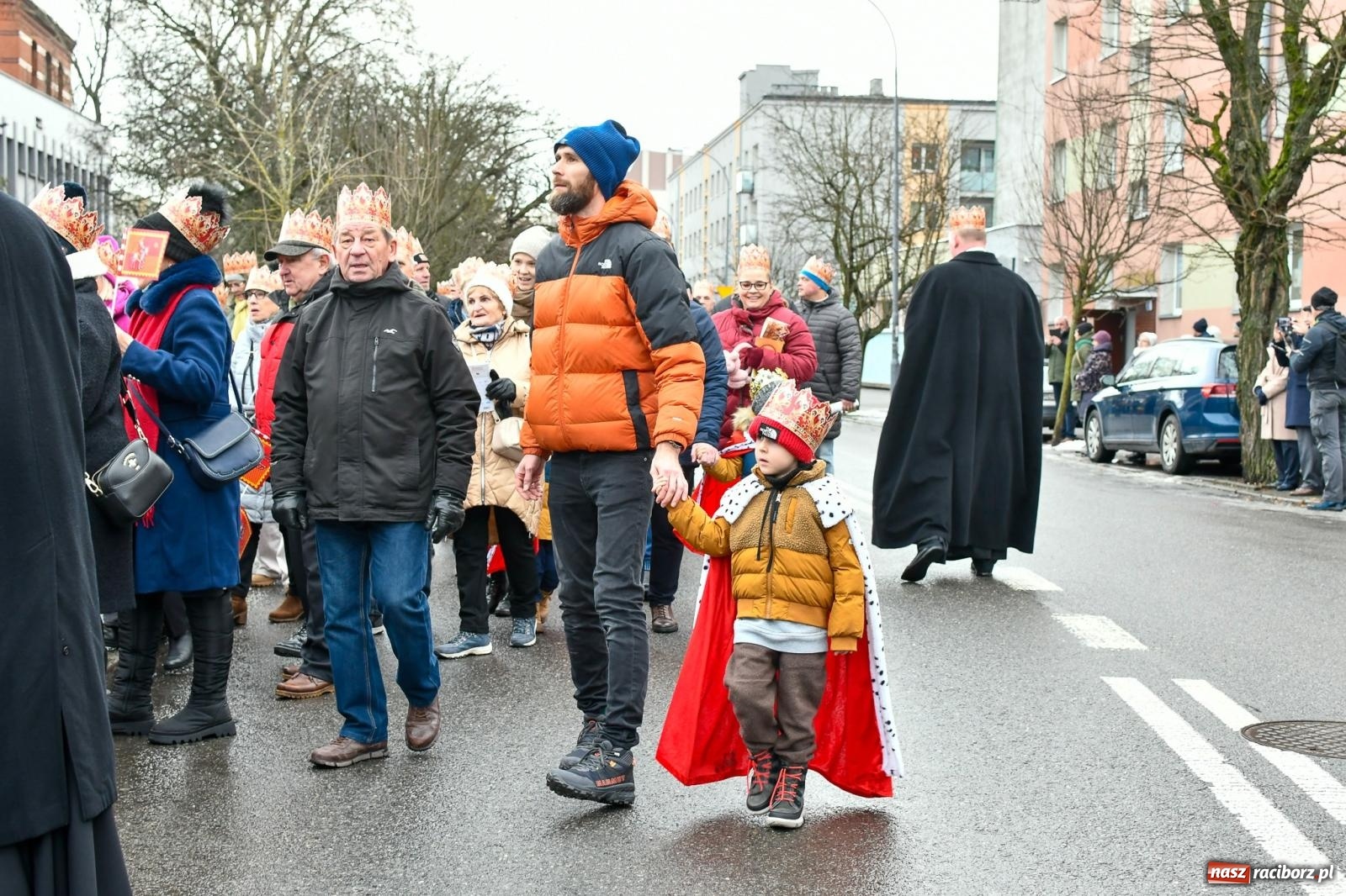 Zdjęcie w galerii na portalu naszraciborz.pl: Raciborski Orszak Trzech Króli przeszedł ulicami miasta [FOTO i WIDEO] wiadomości z regionu