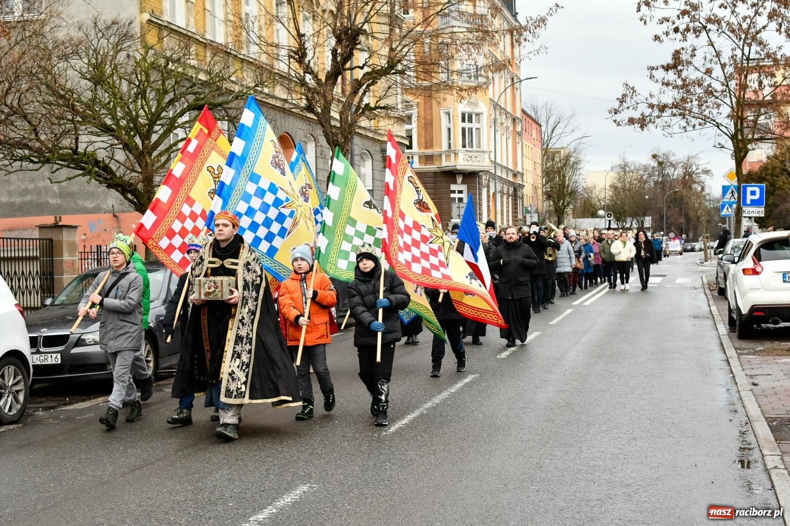 Zdjęcie w galerii na portalu naszraciborz.pl: Raciborski Orszak Trzech Króli przeszedł ulicami miasta [FOTO i WIDEO] wiadomości z regionu