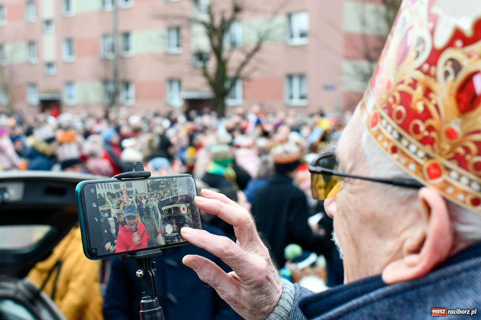 Zdjęcie w galerii na portalu naszraciborz.pl: Raciborski Orszak Trzech Króli przeszedł ulicami miasta [FOTO i WIDEO] wiadomości z regionu