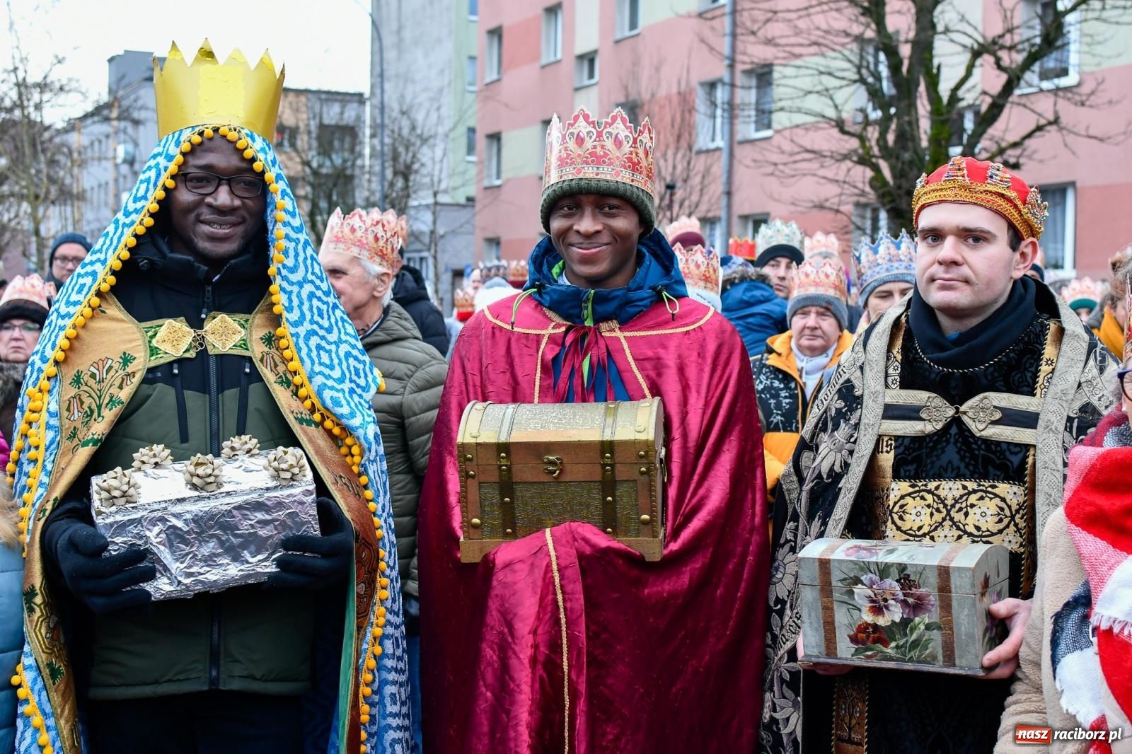 Zdjęcie w galerii na portalu naszraciborz.pl: Raciborski Orszak Trzech Króli przeszedł ulicami miasta [FOTO i WIDEO] wiadomości z regionu