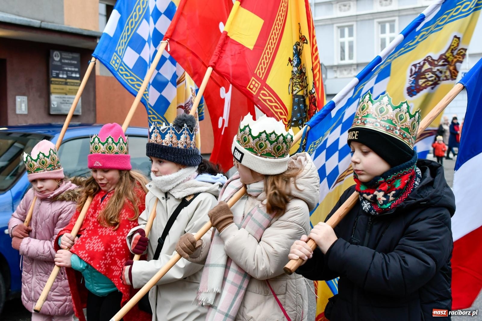 Zdjęcie w galerii na portalu naszraciborz.pl: Raciborski Orszak Trzech Króli przeszedł ulicami miasta [FOTO i WIDEO] wiadomości z regionu