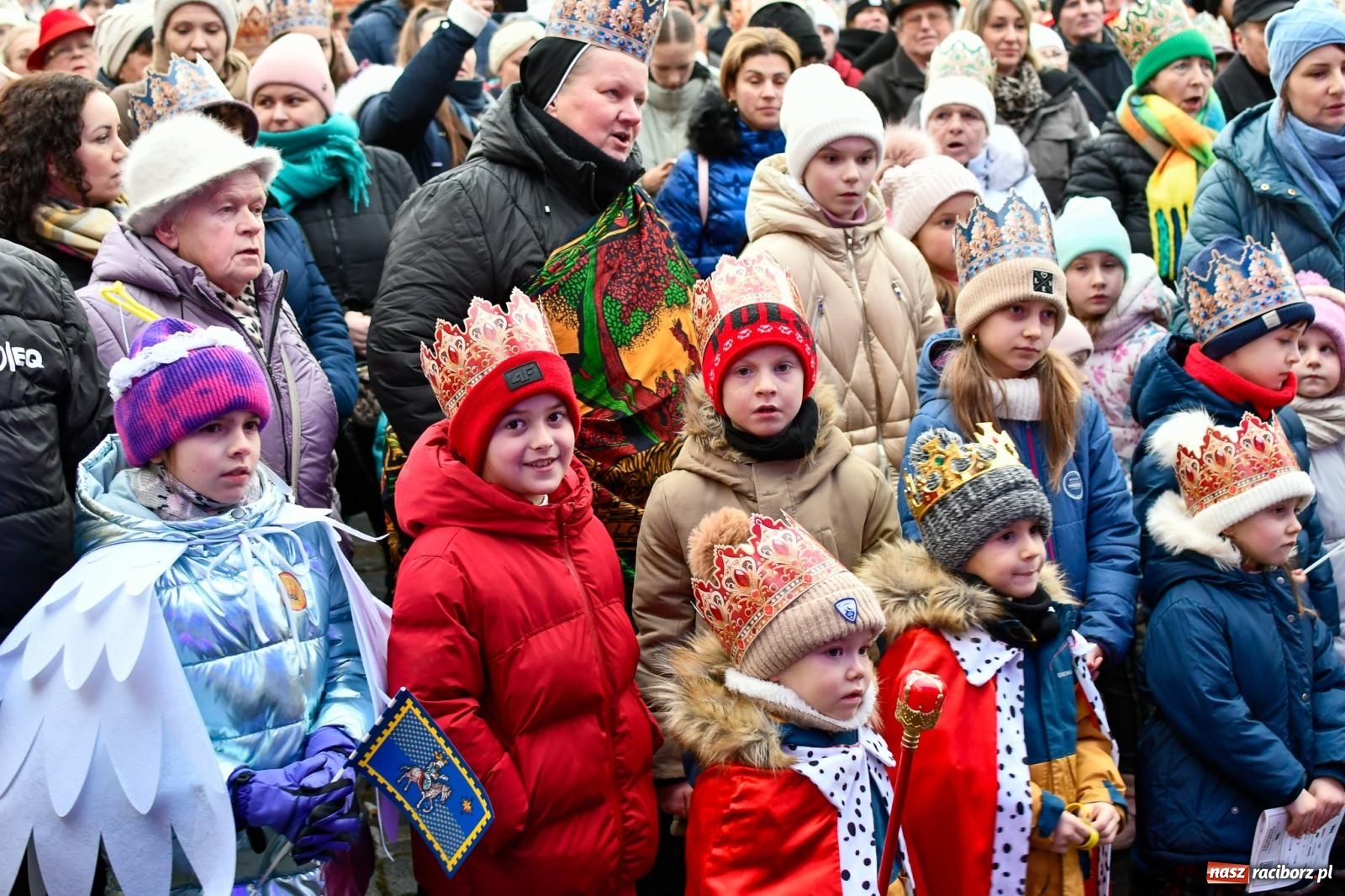 Zdjęcie w galerii na portalu naszraciborz.pl: Raciborski Orszak Trzech Króli przeszedł ulicami miasta [FOTO i WIDEO] wiadomości z regionu