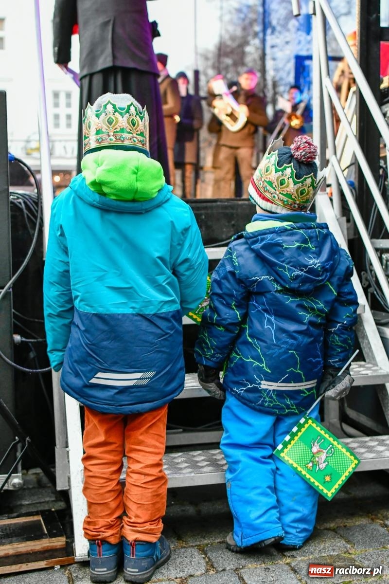 Zdjęcie w galerii na portalu naszraciborz.pl: Raciborski Orszak Trzech Króli przeszedł ulicami miasta [FOTO i WIDEO] wiadomości z regionu