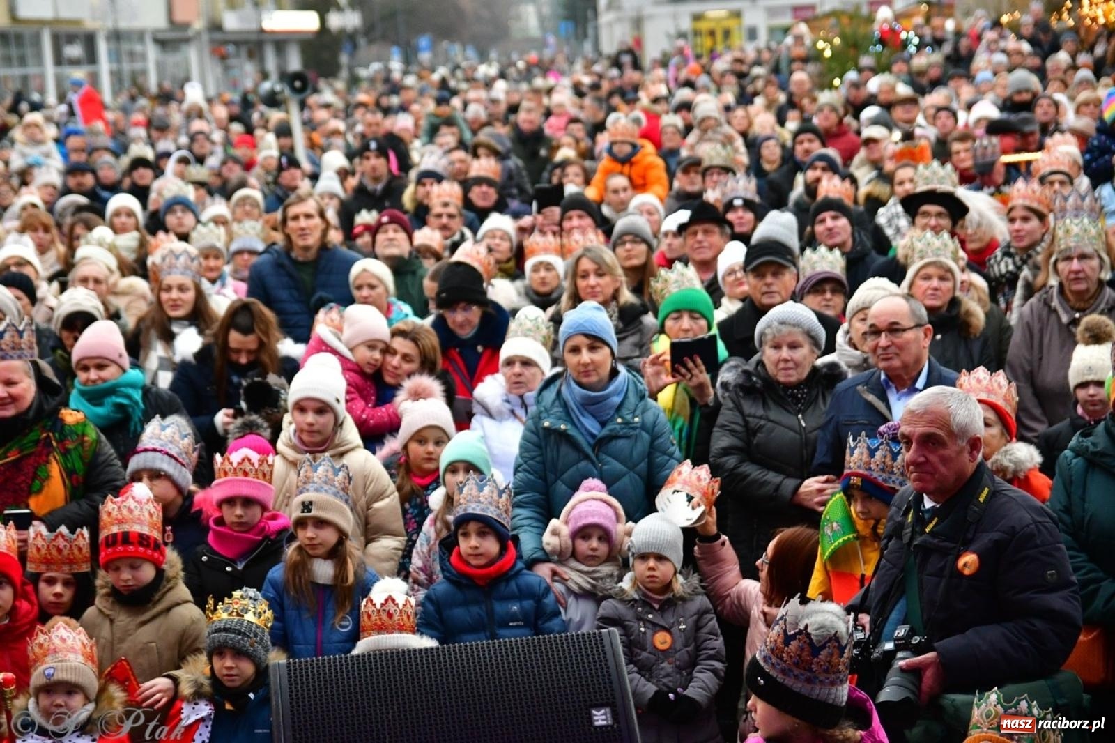 Zdjęcie w galerii na portalu naszraciborz.pl: Raciborski Orszak Trzech Króli przeszedł ulicami miasta [FOTO i WIDEO] wiadomości z regionu