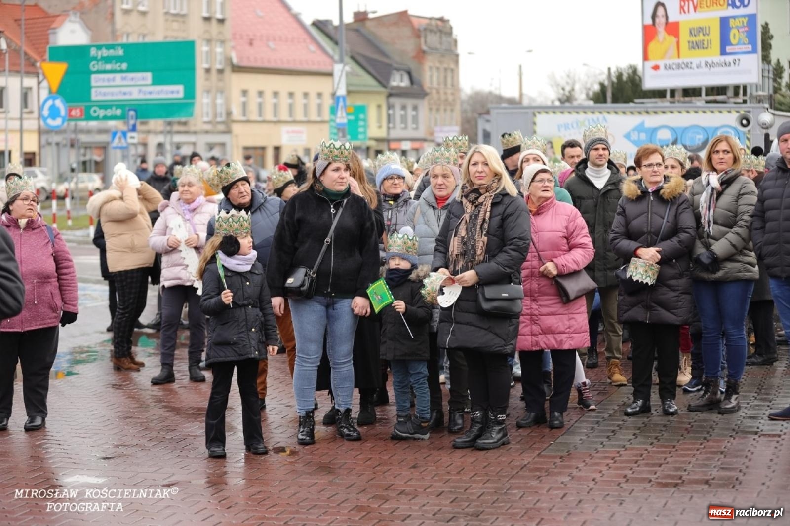 Zdjęcie w galerii na portalu naszraciborz.pl: Raciborski Orszak Trzech Króli przeszedł ulicami miasta [FOTO i WIDEO] wiadomości z regionu
