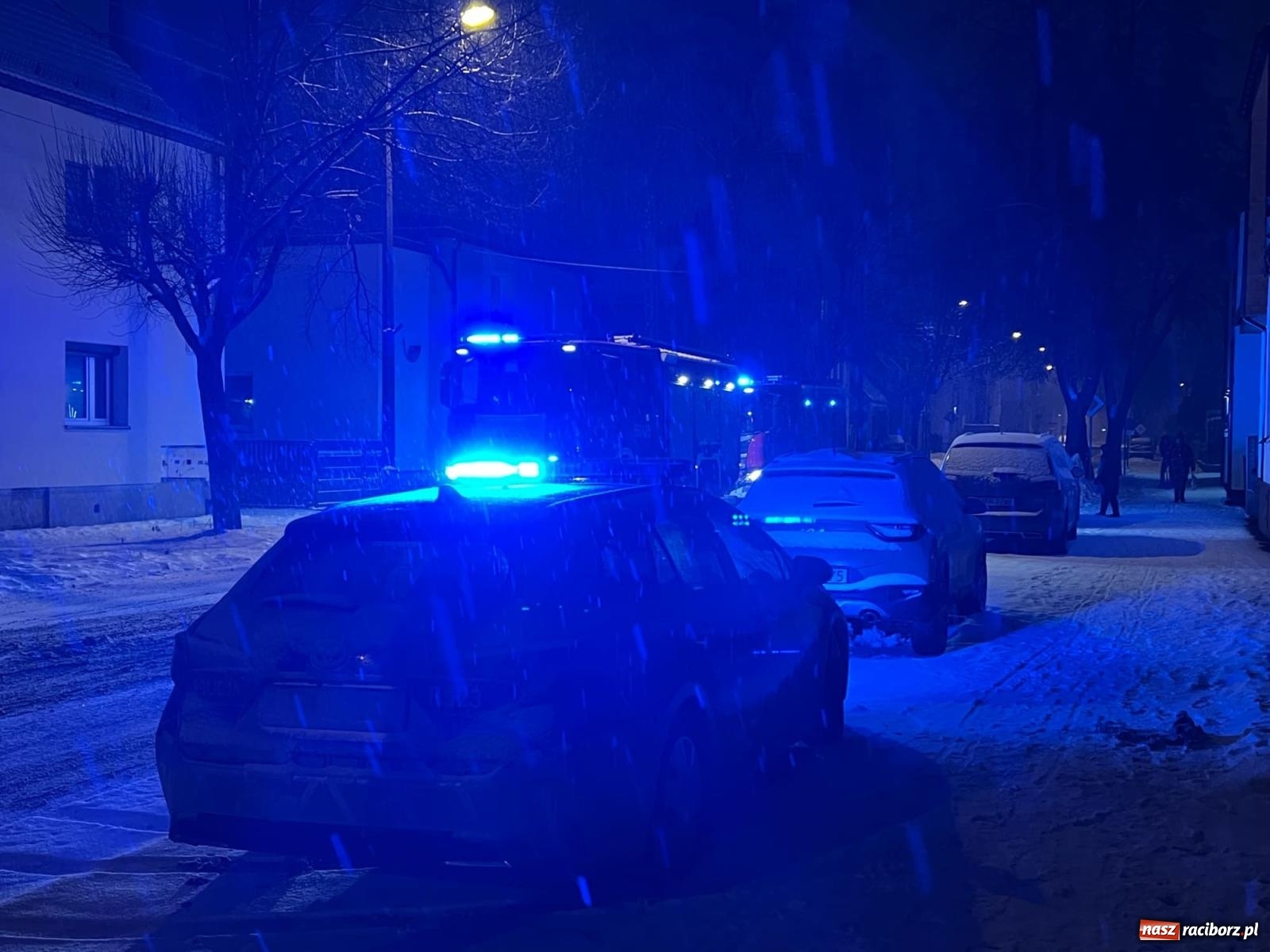 Zdjęcie w galerii na portalu naszraciborz.pl: Niebezpieczne zdarzenie w garażu przy Ocickiej [FOTO] wiadomości z regionu