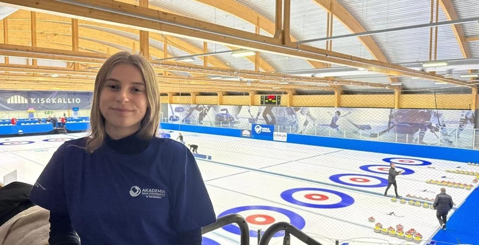 Zdjęcie w galerii na portalu naszraciborz.pl: Studentka raciborskiej ANS uczestniczką mistrzostw świata w curlingu wiadomości z regionu