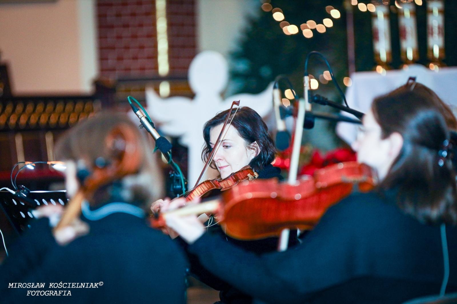 Zdjęcie w galerii na portalu naszraciborz.pl: Przednutki. Koncert kolęd w kościele św. Mikołaja [FOTO i WIDEO] wiadomości z regionu