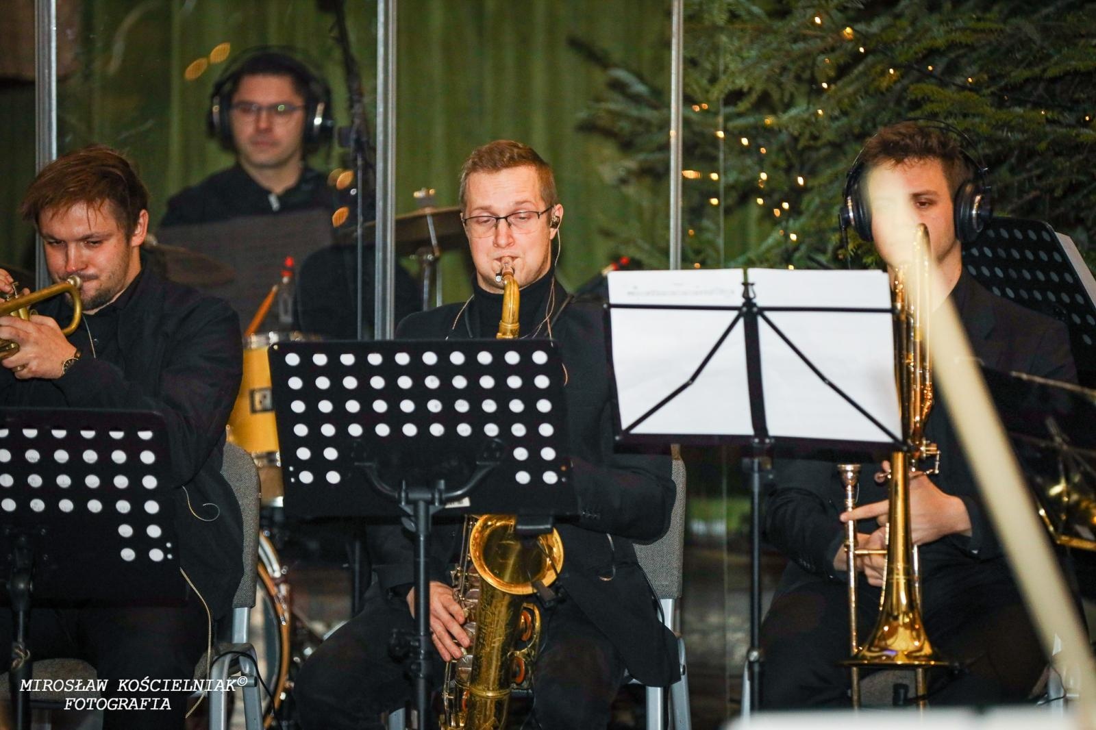 Zdjęcie w galerii na portalu naszraciborz.pl: Przednutki. Koncert kolęd w kościele św. Mikołaja [FOTO i WIDEO] wiadomości z regionu