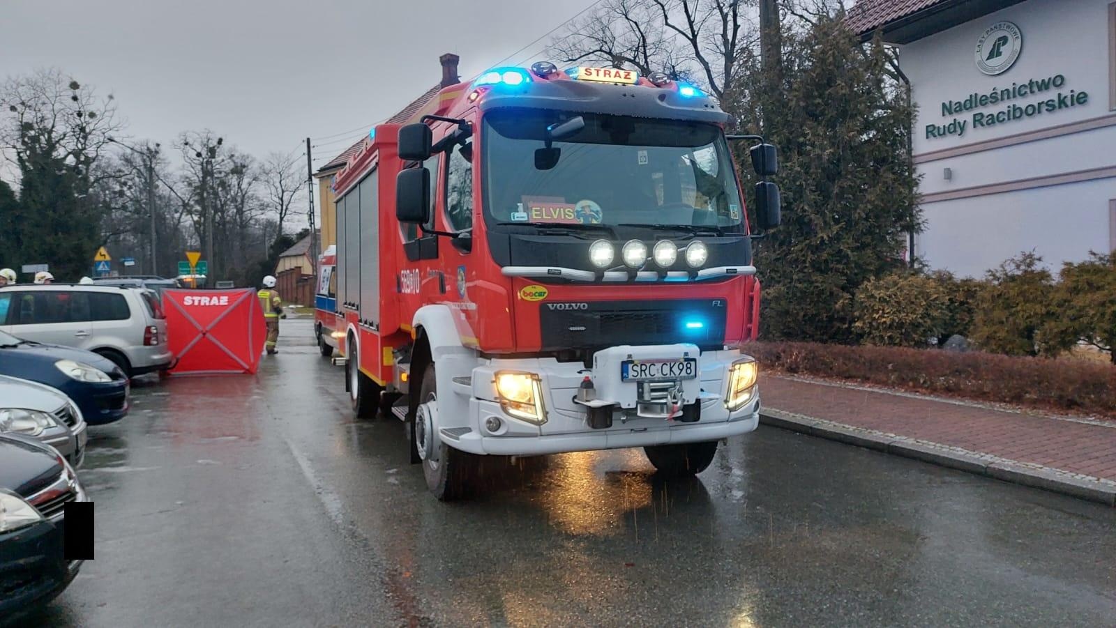 Zdjęcie w galerii na portalu naszraciborz.pl: Nieprzytomny rowerzysta w Rudach wiadomości z regionu