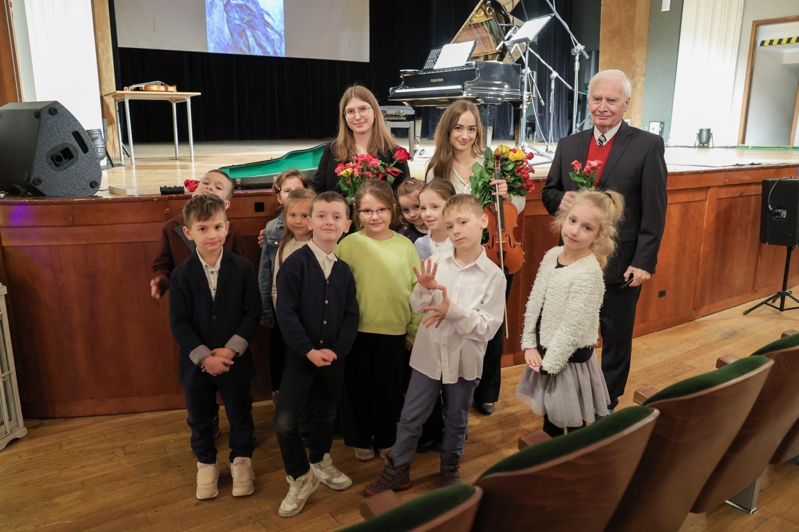 Zdjęcie w galerii na portalu naszraciborz.pl: Vivaldi, Paganini, Wieniawski, czyli SKRZYPCE na koncertach umuzykalniających w RCK wiadomości z regionu