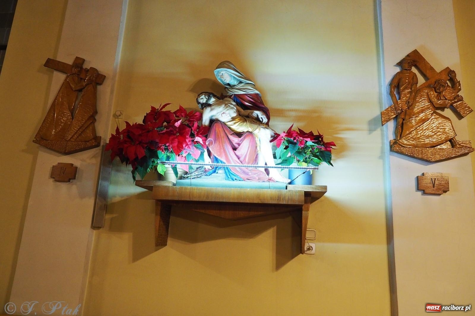 Zdjęcie w galerii na portalu naszraciborz.pl: Franciszkańskie szopki bożonarodzeniowe – tradycja i piękno także w Raciborzu wiadomości z regionu