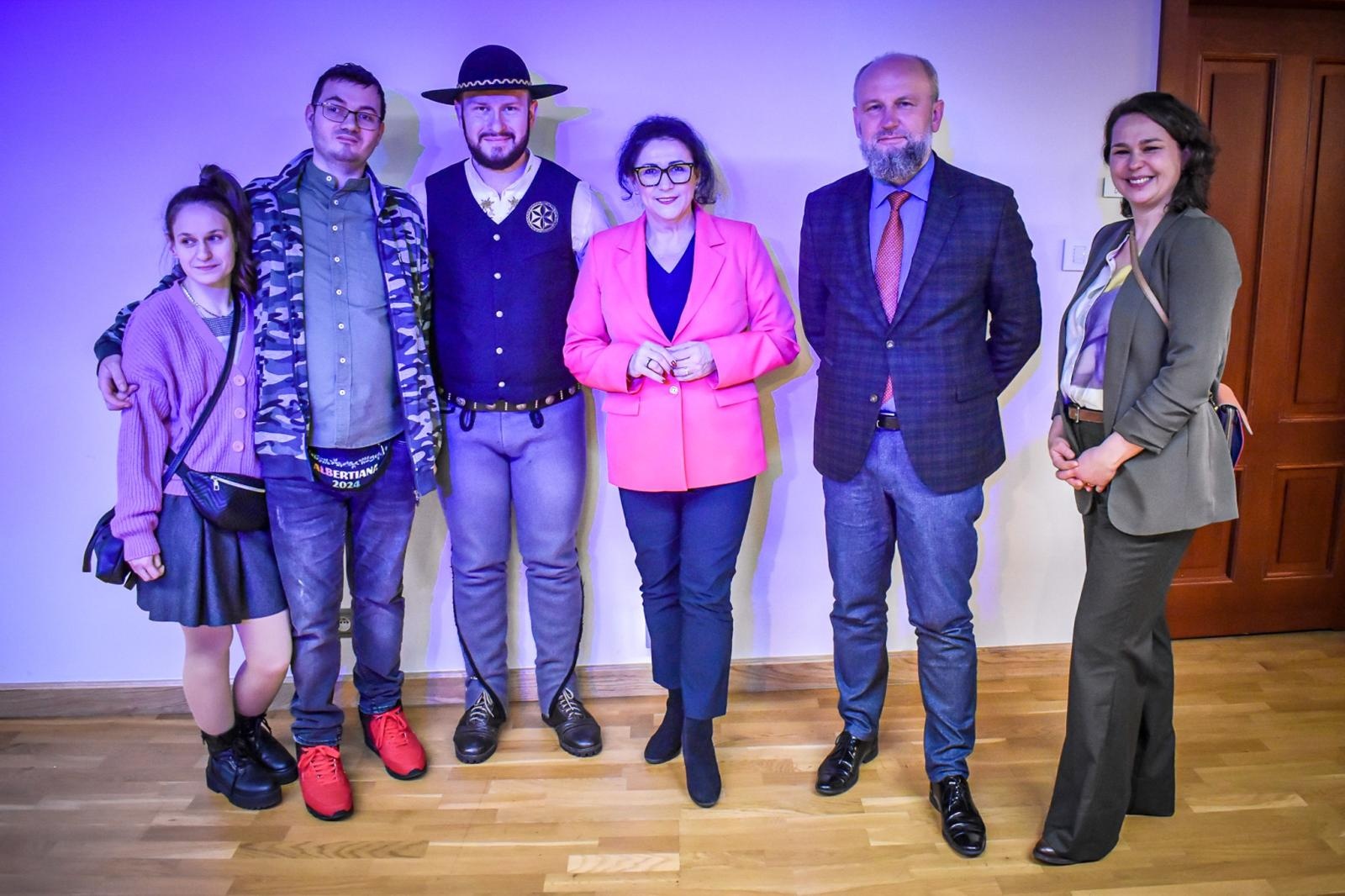 Zdjęcie w galerii na portalu naszraciborz.pl: Góralskie kolędy na zamku – noworoczne spotkanie Środowiskowego Domu Samopomocy wiadomości z regionu