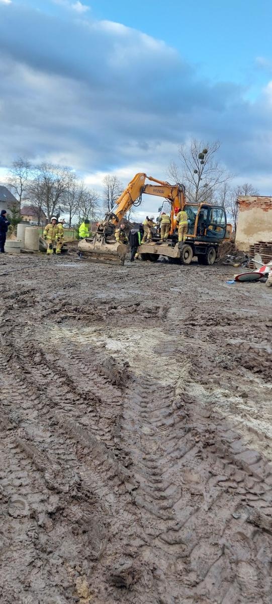 Zdjęcie w galerii na portalu naszraciborz.pl: Straż Pożarna w Raciborzu: Służby interweniowały przy wietrze, pożarach i wypadkach wiadomości z regionu