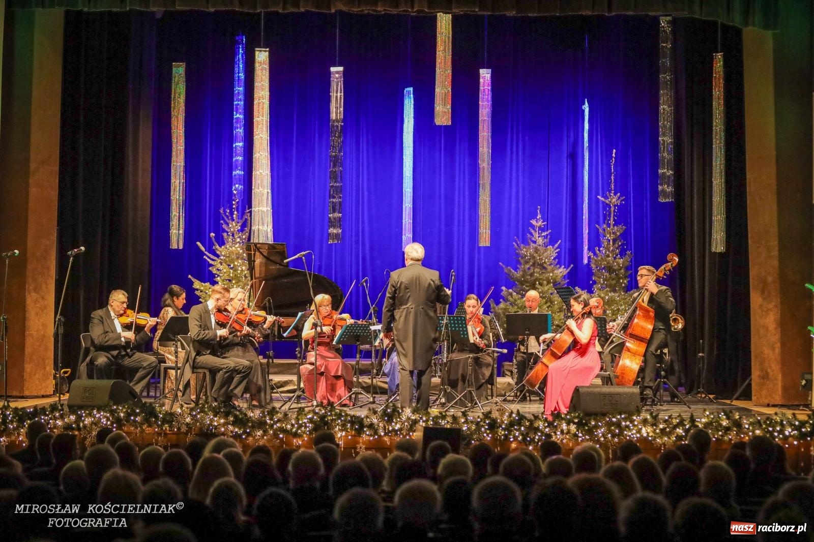 Zdjęcie w galerii na portalu naszraciborz.pl: Koncert Noworoczny w RCK. Zapraszali starosta i prezydent [FOTO i WIDEO] wiadomości z regionu