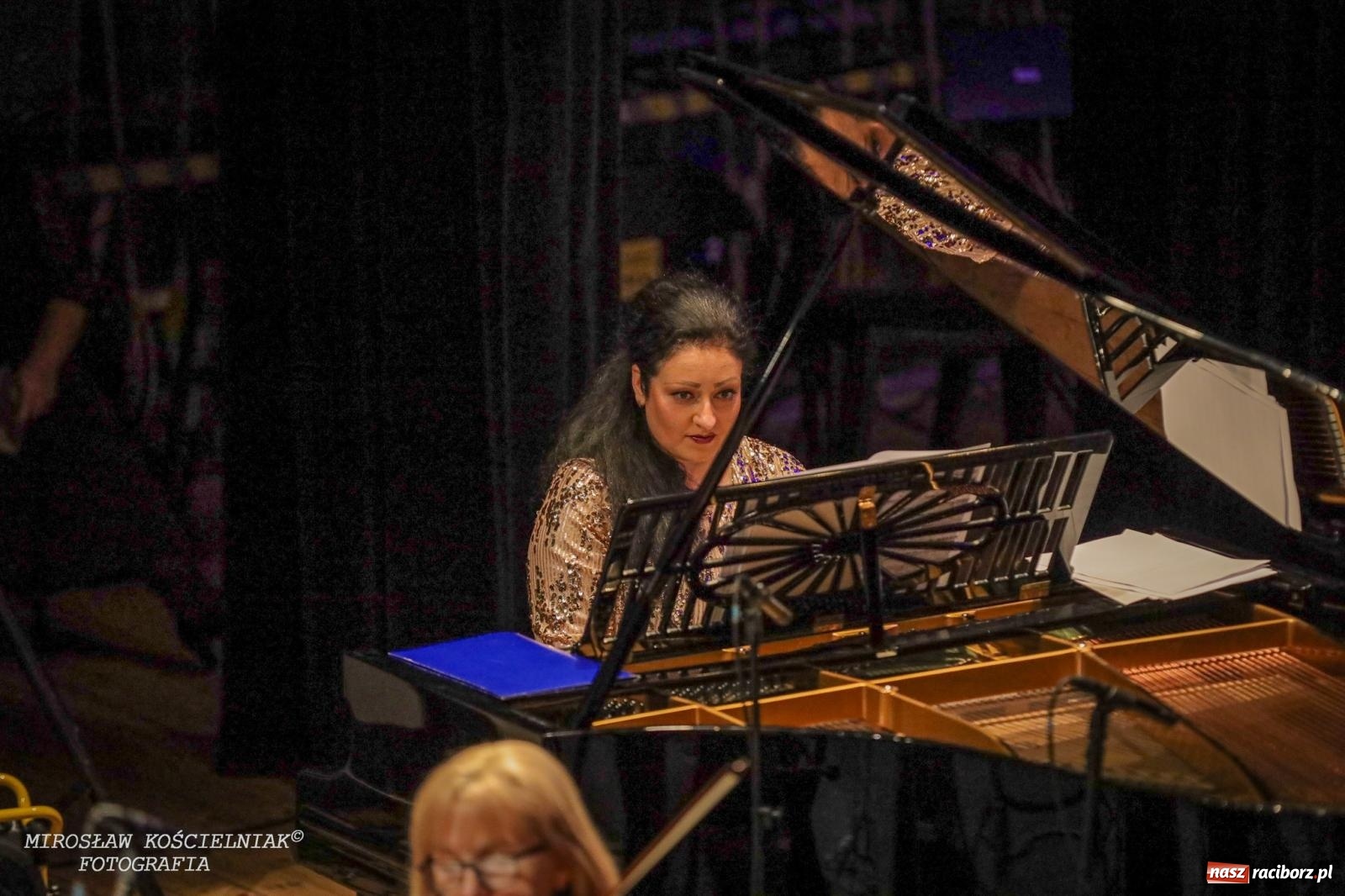 Zdjęcie w galerii na portalu naszraciborz.pl: Koncert Noworoczny w RCK. Zapraszali starosta i prezydent [FOTO i WIDEO] wiadomości z regionu