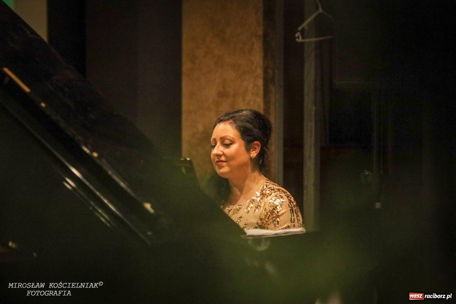 Zdjęcie w galerii na portalu naszraciborz.pl: Koncert Noworoczny w RCK. Zapraszali starosta i prezydent [FOTO i WIDEO] wiadomości z regionu