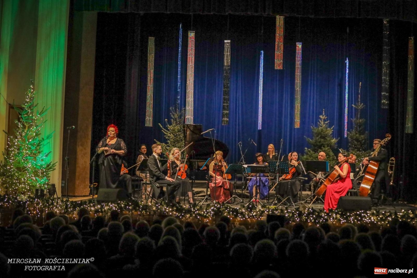 Zdjęcie w galerii na portalu naszraciborz.pl: Koncert Noworoczny w RCK. Zapraszali starosta i prezydent [FOTO i WIDEO] wiadomości z regionu