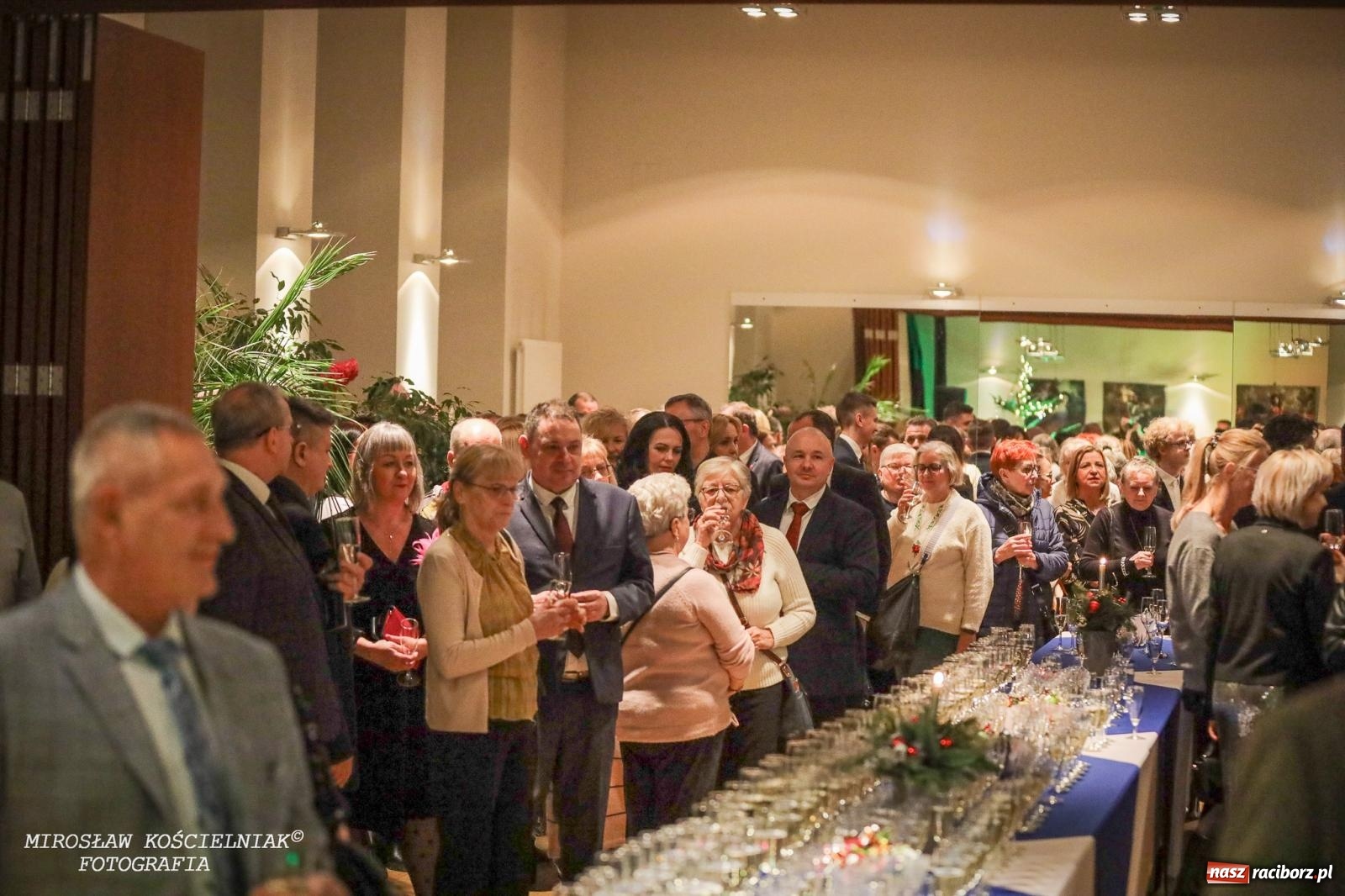 Zdjęcie w galerii na portalu naszraciborz.pl: Koncert Noworoczny w RCK. Zapraszali starosta i prezydent [FOTO i WIDEO] wiadomości z regionu