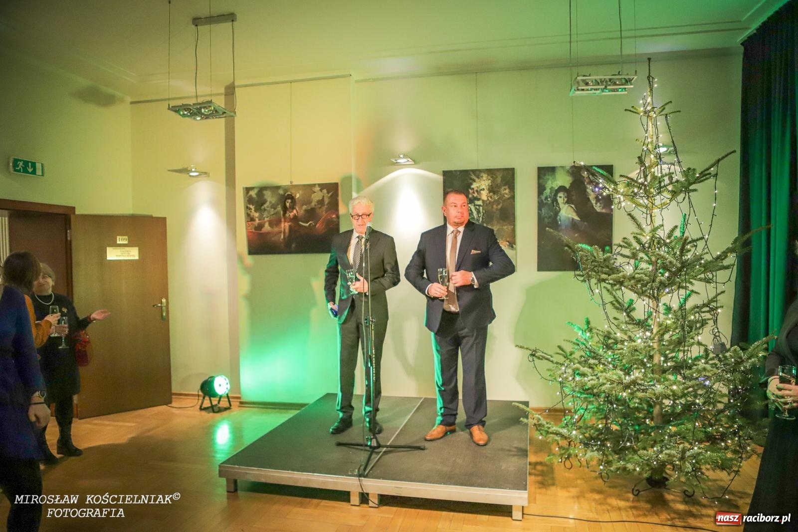 Zdjęcie w galerii na portalu naszraciborz.pl: Koncert Noworoczny w RCK. Zapraszali starosta i prezydent [FOTO i WIDEO] wiadomości z regionu