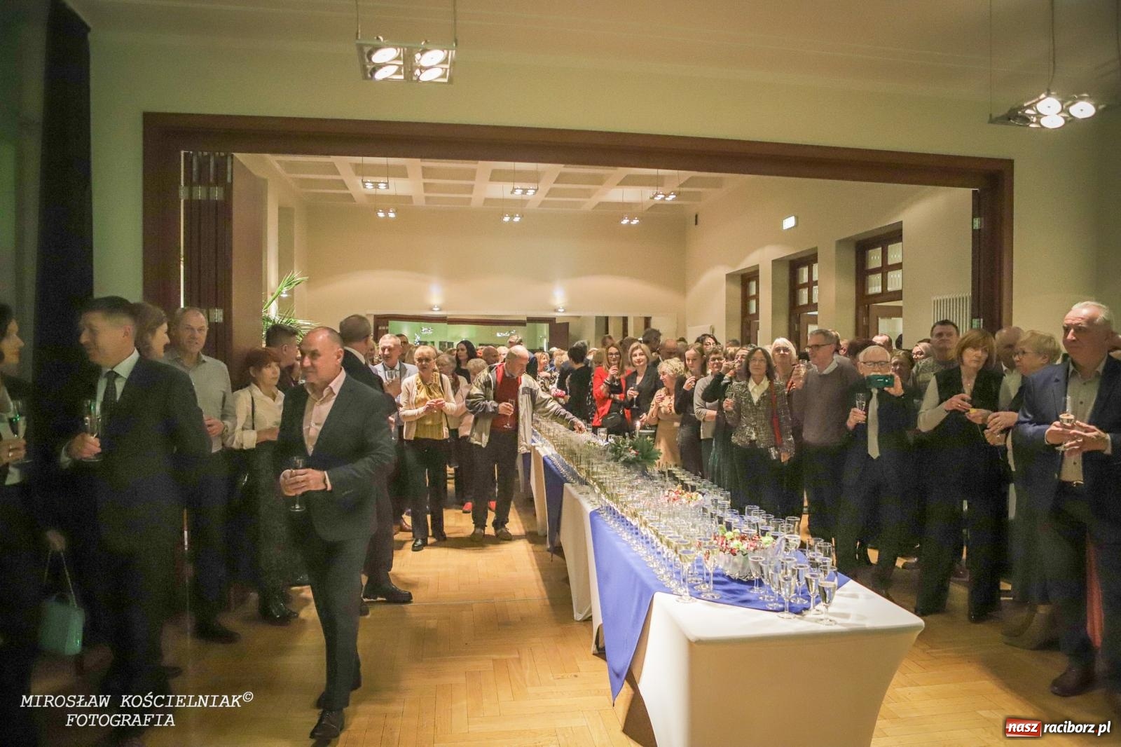 Zdjęcie w galerii na portalu naszraciborz.pl: Koncert Noworoczny w RCK. Zapraszali starosta i prezydent [FOTO i WIDEO] wiadomości z regionu