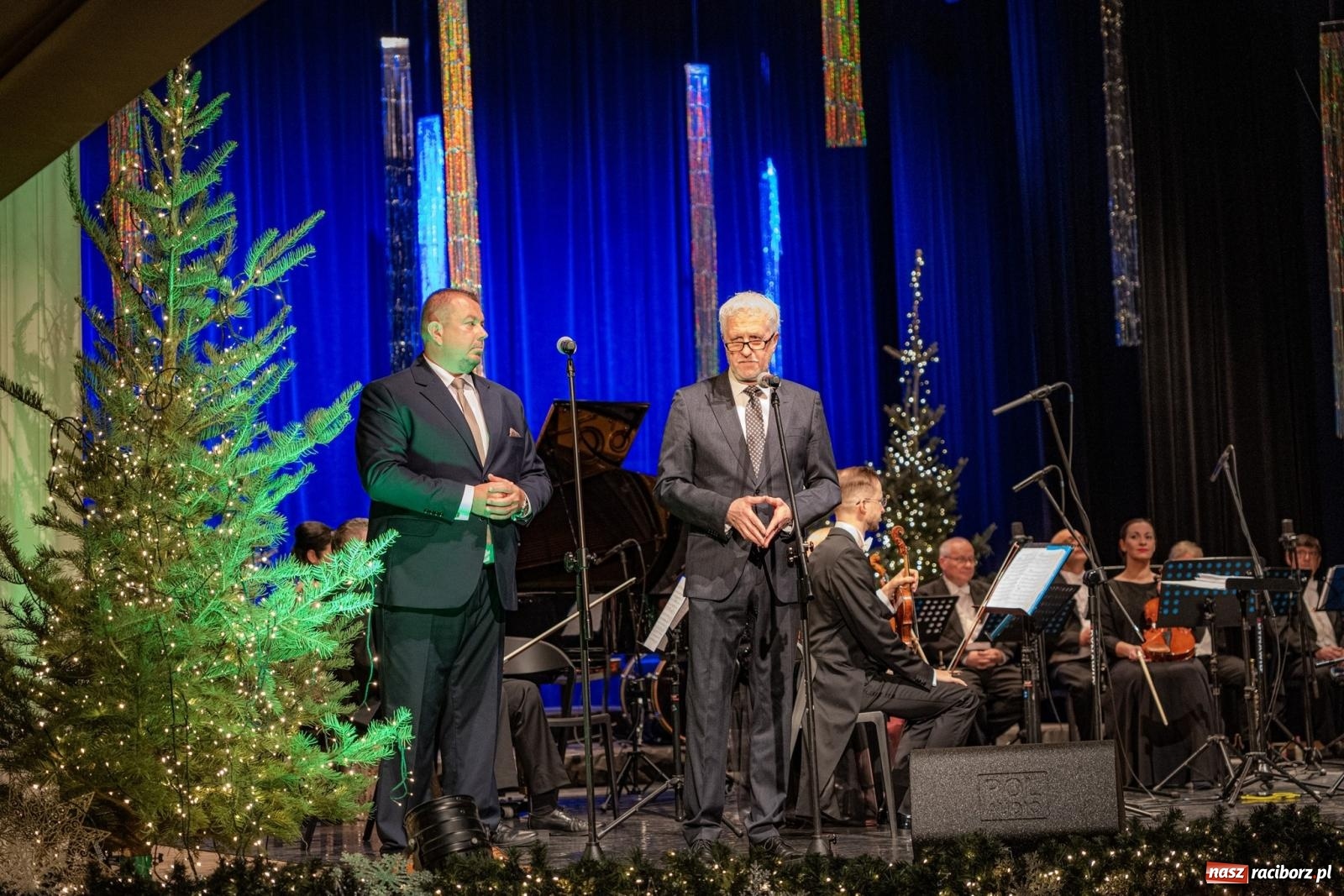 Zdjęcie w galerii na portalu naszraciborz.pl: Koncert Noworoczny w RCK. Zapraszali starosta i prezydent [FOTO i WIDEO] wiadomości z regionu