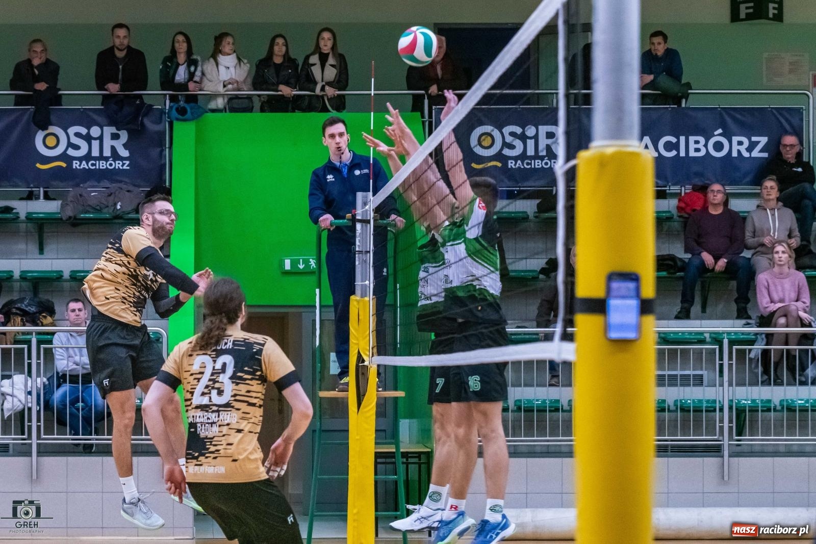 Zdjęcie w galerii na portalu naszraciborz.pl: Raciborzanie wrócili z dalekiej podróży i pozbawili gości nadziei [FOTO] wiadomości z regionu