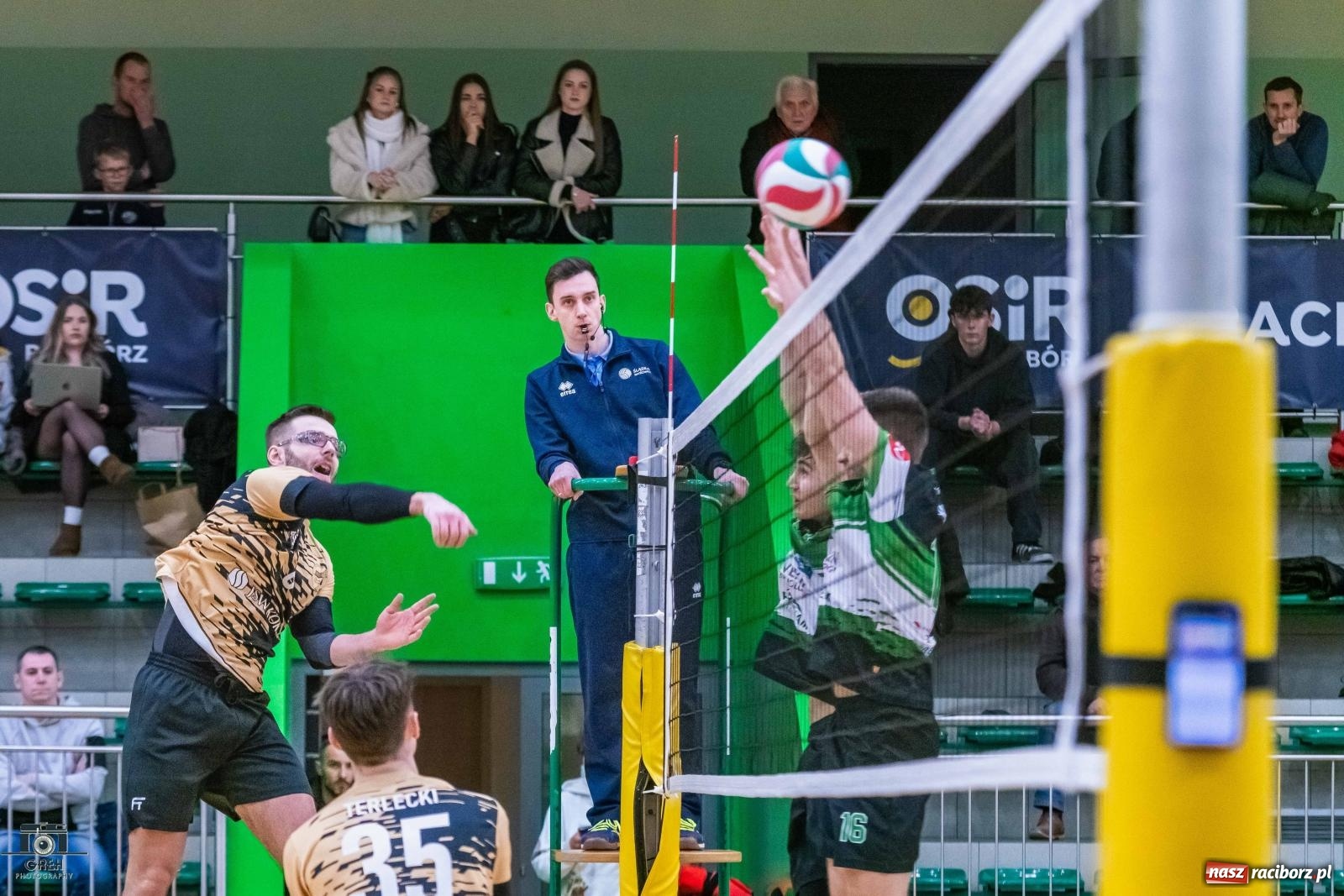 Zdjęcie w galerii na portalu naszraciborz.pl: Raciborzanie wrócili z dalekiej podróży i pozbawili gości nadziei [FOTO] wiadomości z regionu