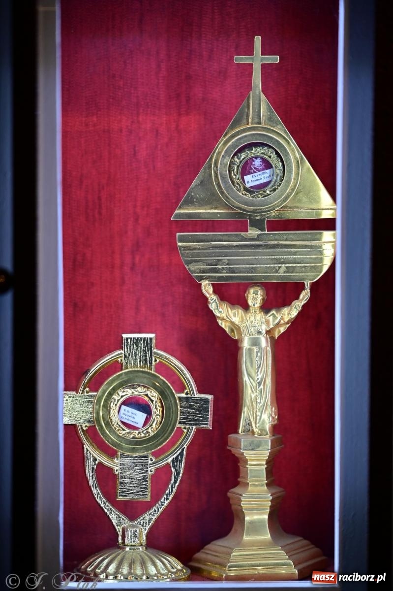 Zdjęcie w galerii na portalu naszraciborz.pl: Kolędowanie z zespołem Obdarowani na Płoni wiadomości z regionu