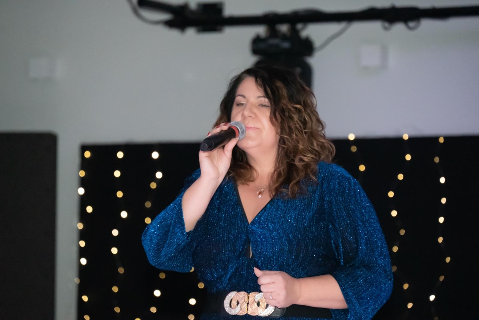 Zdjęcie w galerii na portalu naszraciborz.pl: Kolędy w mistrzowskim wykonaniu. Koncert Galowy XX Przeglądu Kolęd i Pastorałek w Tworkowie wiadomości z regionu