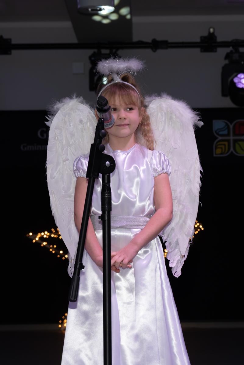 Zdjęcie w galerii na portalu naszraciborz.pl: Kolędy w mistrzowskim wykonaniu. Koncert Galowy XX Przeglądu Kolęd i Pastorałek w Tworkowie wiadomości z regionu