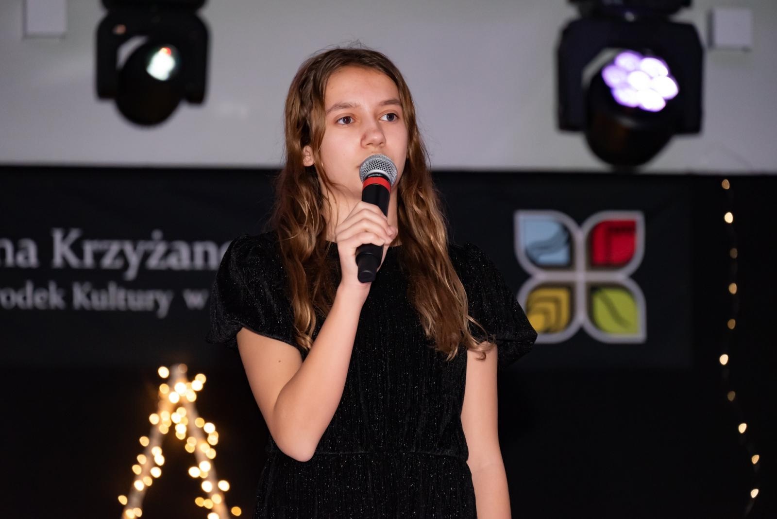 Zdjęcie w galerii na portalu naszraciborz.pl: Kolędy w mistrzowskim wykonaniu. Koncert Galowy XX Przeglądu Kolęd i Pastorałek w Tworkowie wiadomości z regionu