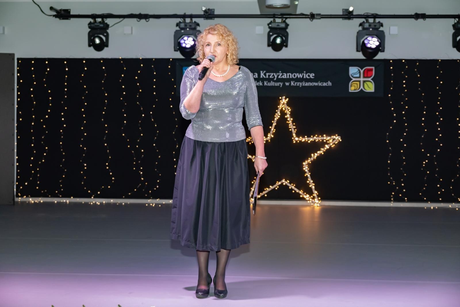 Zdjęcie w galerii na portalu naszraciborz.pl: Kolędy w mistrzowskim wykonaniu. Koncert Galowy XX Przeglądu Kolęd i Pastorałek w Tworkowie wiadomości z regionu