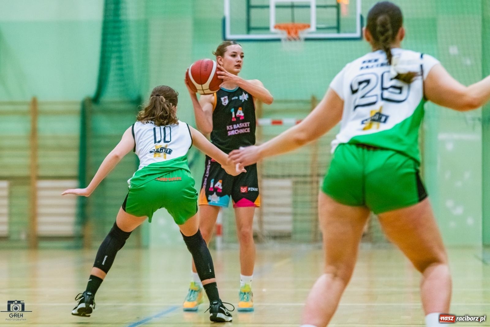 Zdjęcie w galerii na portalu naszraciborz.pl: Błędy w defensywie przesądziły o wyniku [FOTO i WIDEO] wiadomości z regionu