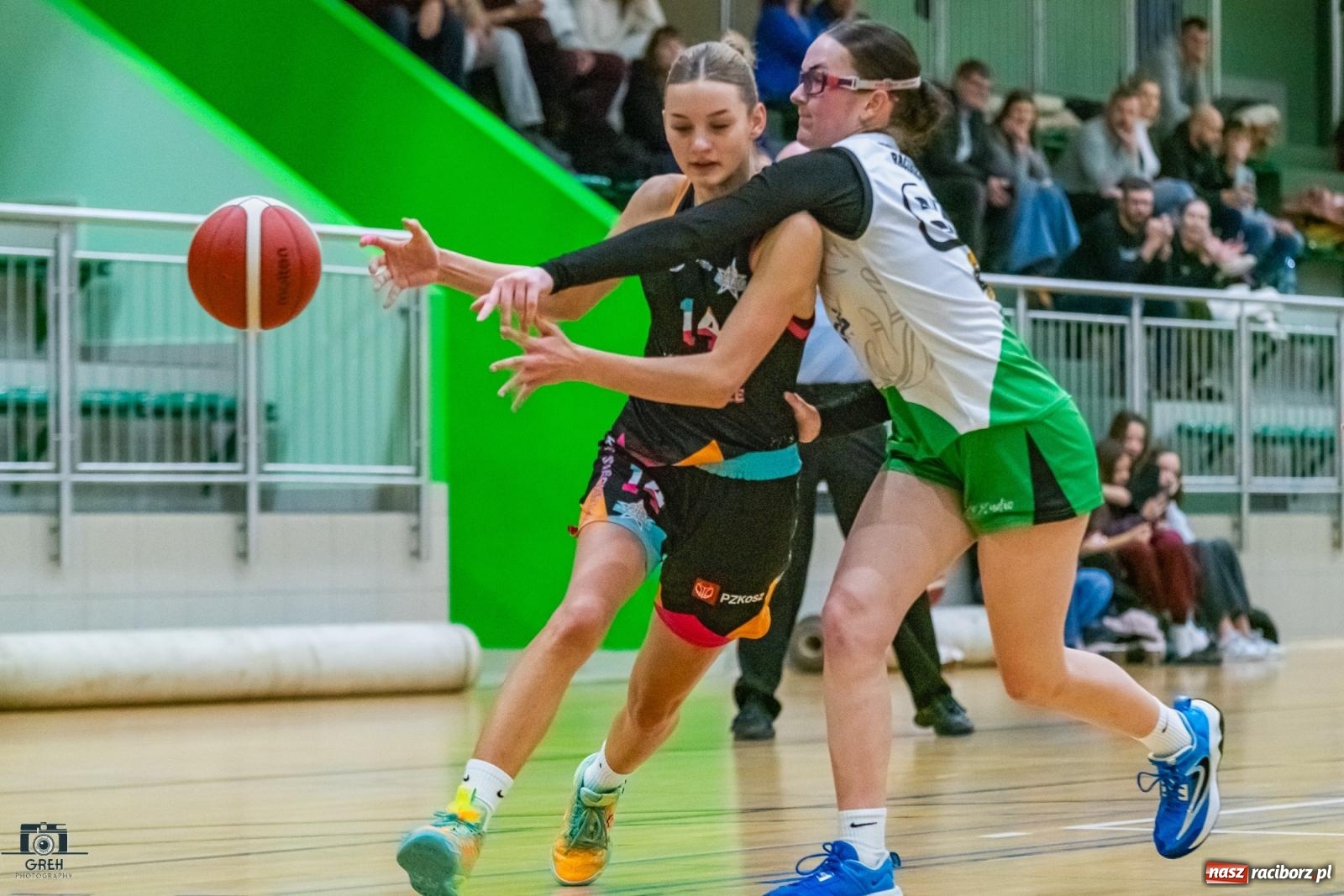 Zdjęcie w galerii na portalu naszraciborz.pl: Błędy w defensywie przesądziły o wyniku [FOTO i WIDEO] wiadomości z regionu