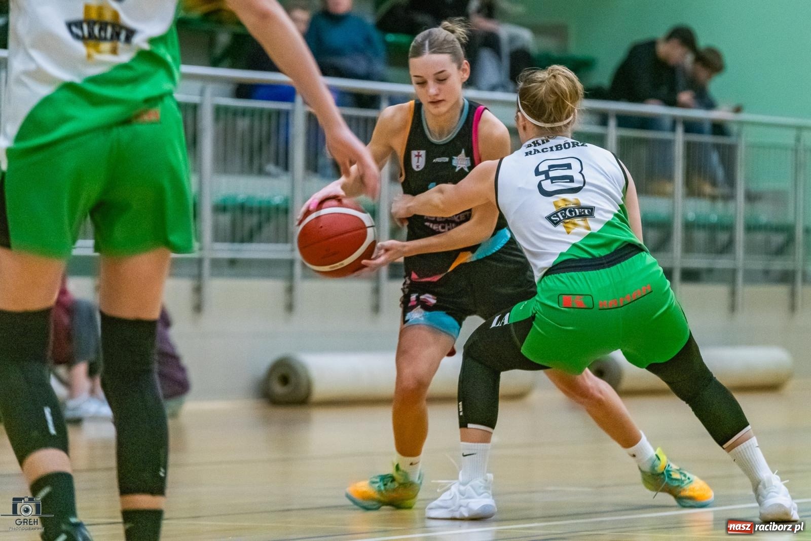 Zdjęcie w galerii na portalu naszraciborz.pl: Błędy w defensywie przesądziły o wyniku [FOTO i WIDEO] wiadomości z regionu