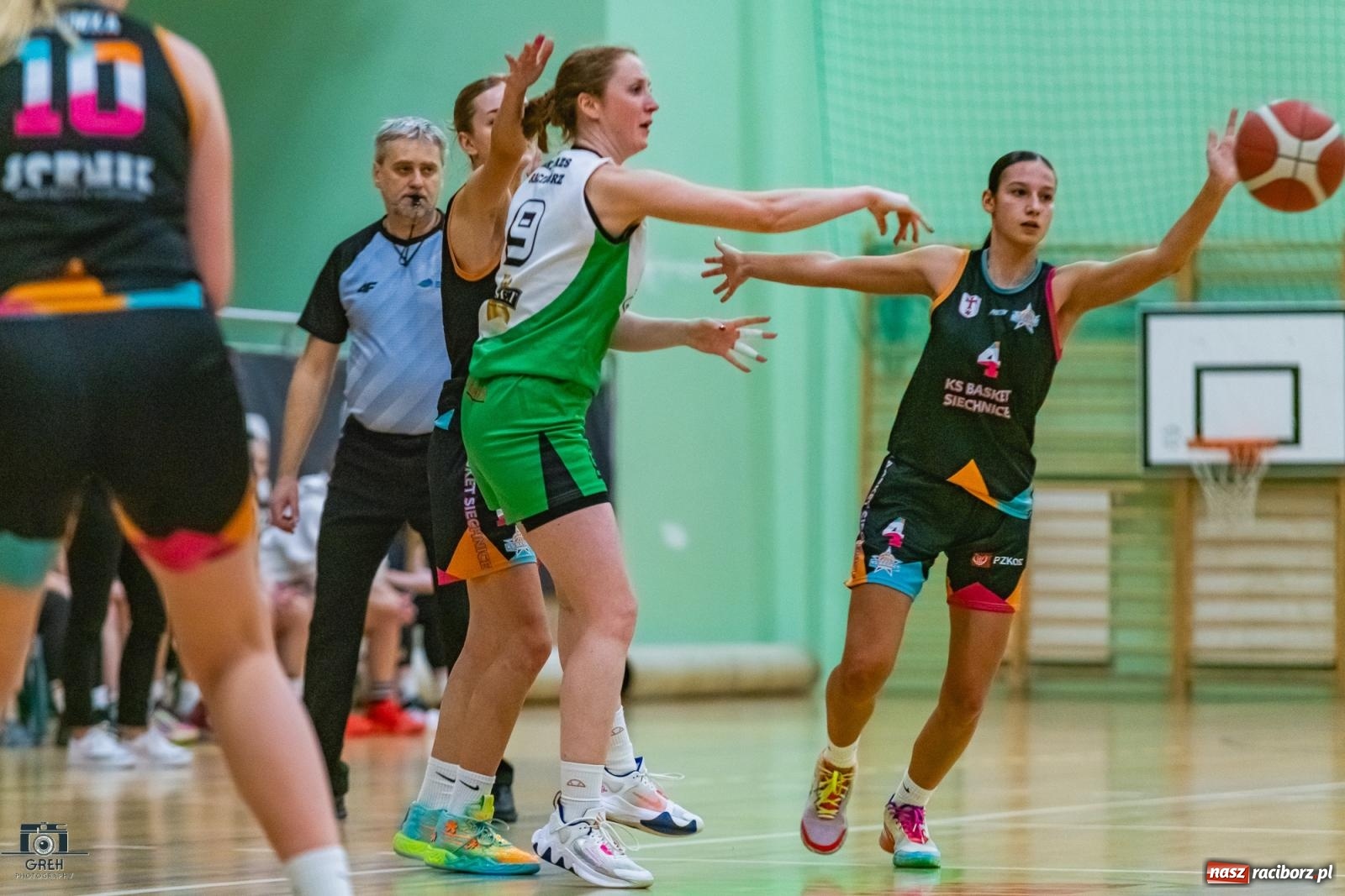 Zdjęcie w galerii na portalu naszraciborz.pl: Błędy w defensywie przesądziły o wyniku [FOTO i WIDEO] wiadomości z regionu