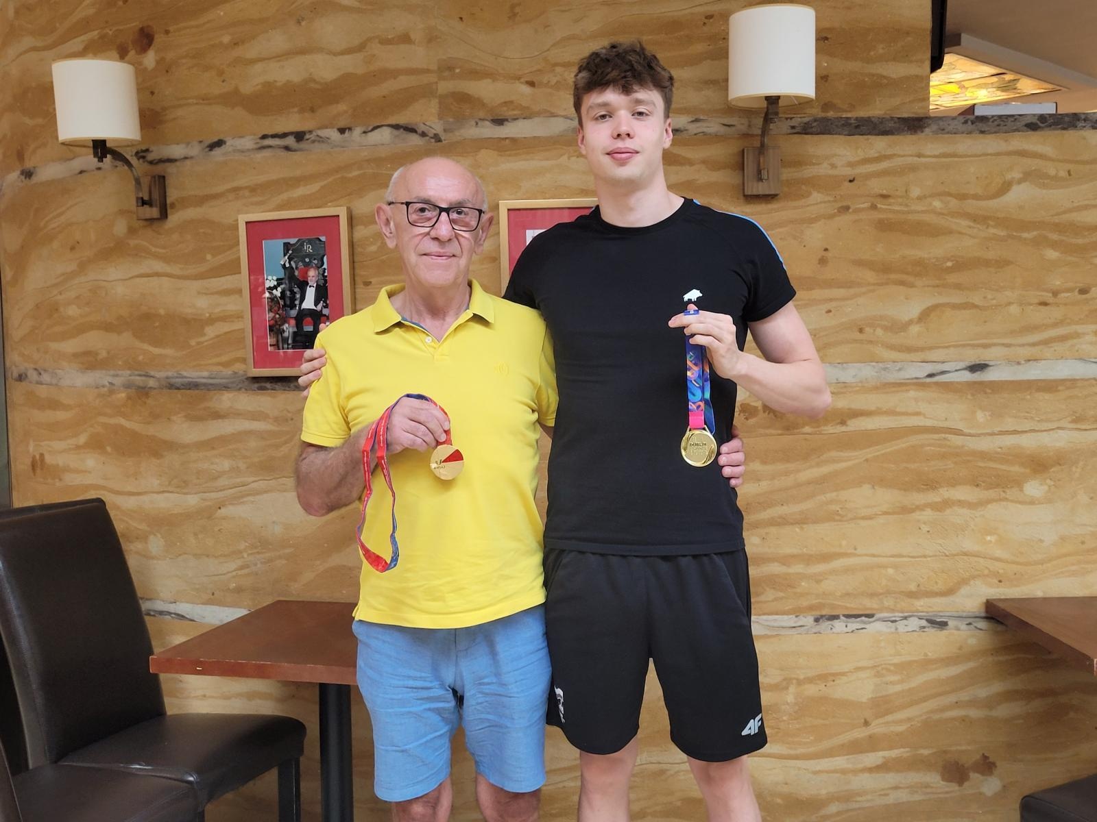 Zdjęcie w galerii na portalu naszraciborz.pl: Pływanie. Nagroda Ministra Sportu i Turystki wiadomości z regionu