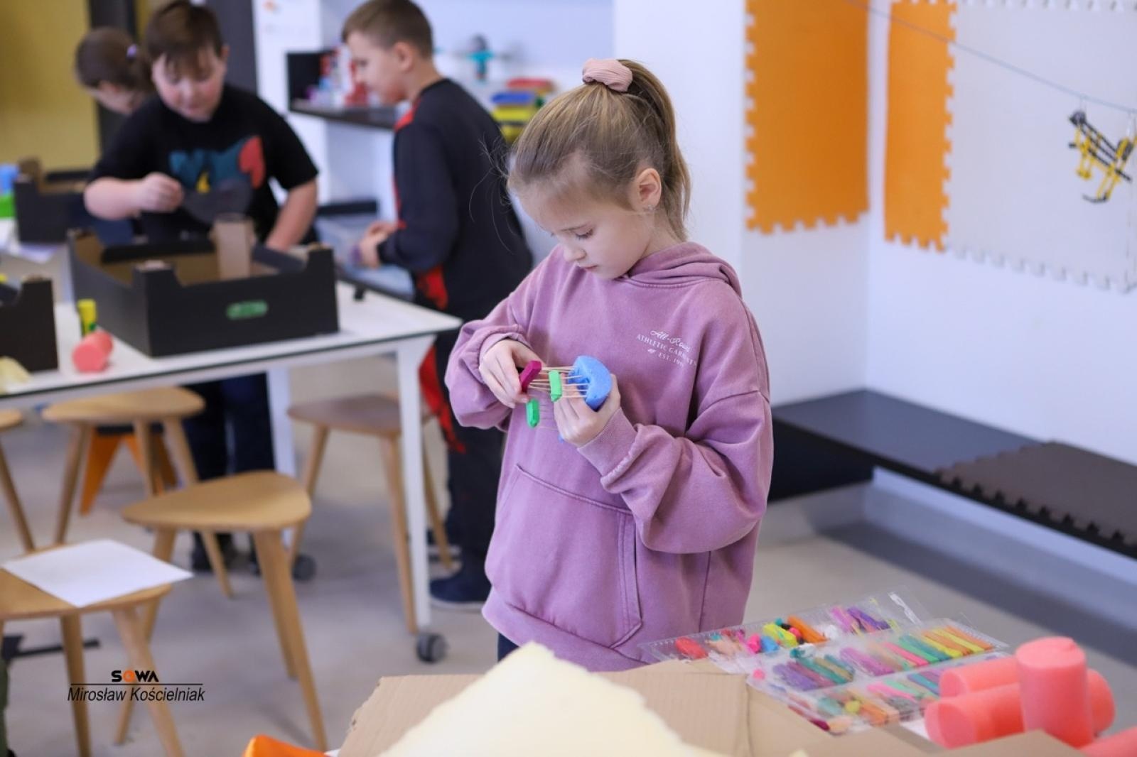 Zdjęcie w galerii na portalu naszraciborz.pl: Kreatywne Soboty w SOWA Racibórz – świat w miniaturze i łączone bilety z Muzeum wiadomości z regionu