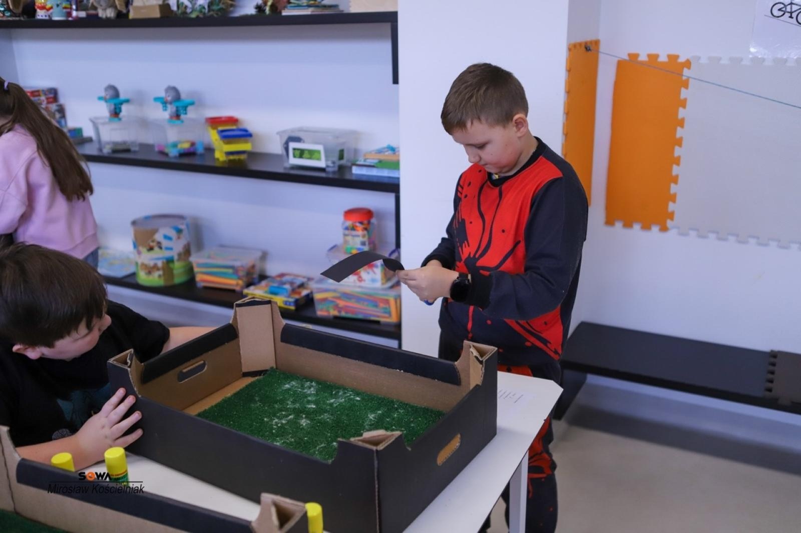 Zdjęcie w galerii na portalu naszraciborz.pl: Kreatywne Soboty w SOWA Racibórz – świat w miniaturze i łączone bilety z Muzeum wiadomości z regionu