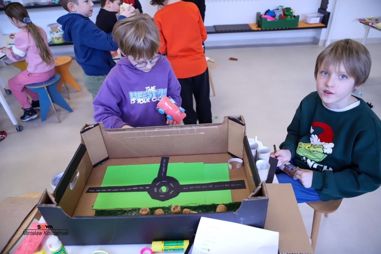 Zdjęcie w galerii na portalu naszraciborz.pl: Kreatywne Soboty w SOWA Racibórz – świat w miniaturze i łączone bilety z Muzeum wiadomości z regionu