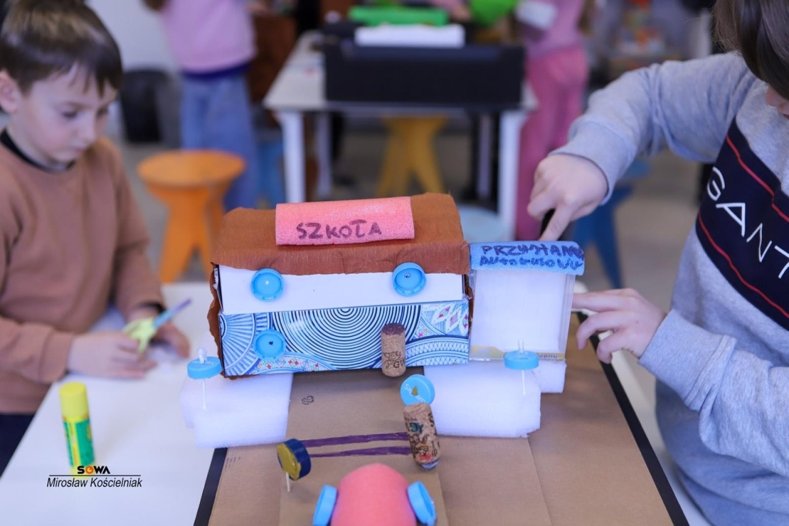 Zdjęcie w galerii na portalu naszraciborz.pl: Kreatywne Soboty w SOWA Racibórz – świat w miniaturze i łączone bilety z Muzeum wiadomości z regionu