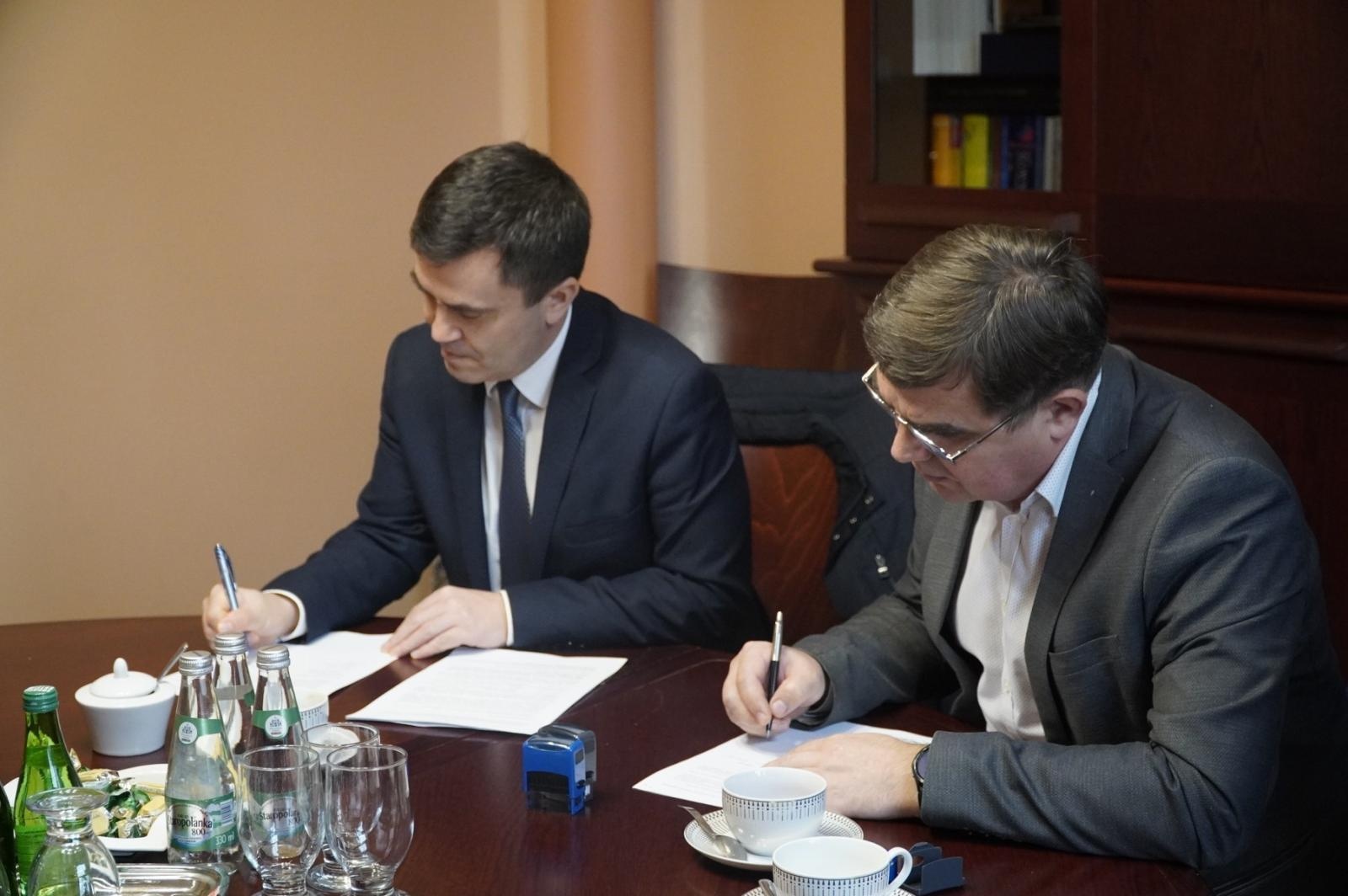 Zdjęcie w galerii na portalu naszraciborz.pl: Teren inwestycyjny w Raciborzu przy Cieszyńskiej sprzedany. Nowe perspektywy rozwoju gospodarczego wiadomości z regionu