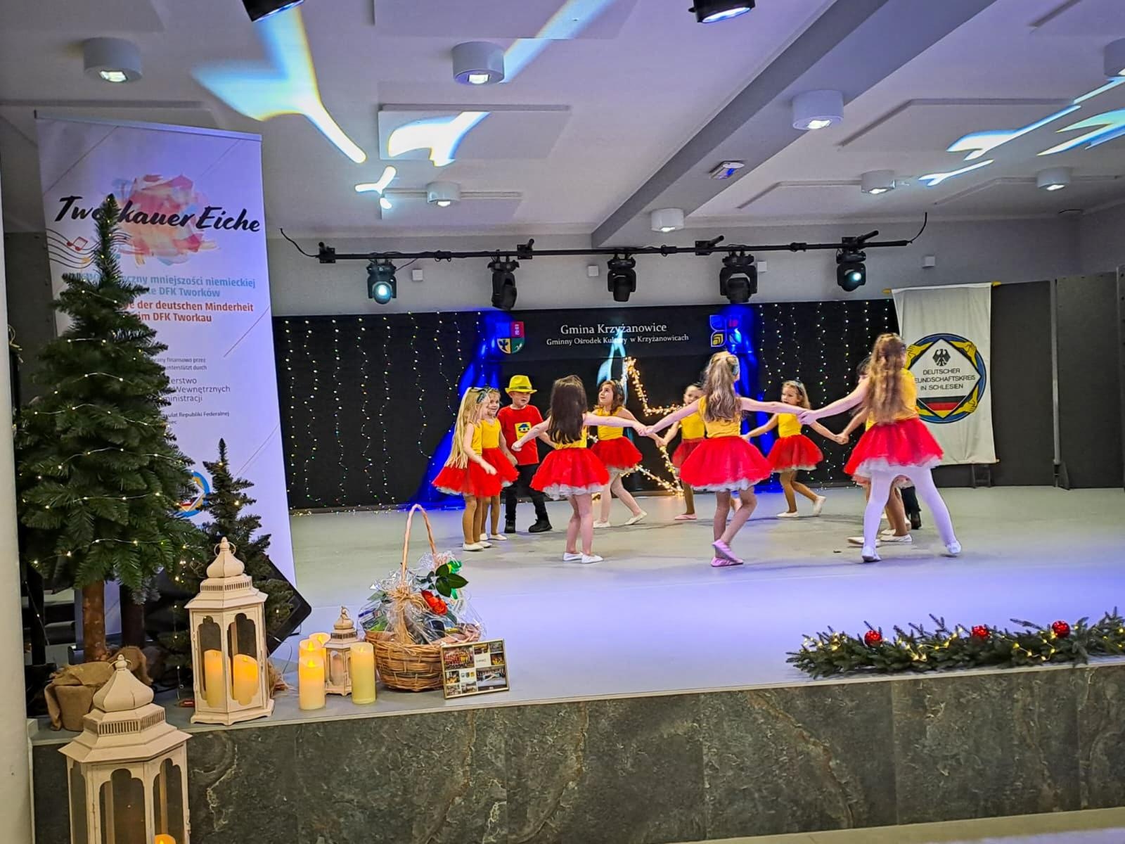 Zdjęcie w galerii na portalu naszraciborz.pl: W Tworkowie świętowano jubileusze DFK i zespołu Tworkauer Eiche wiadomości z regionu